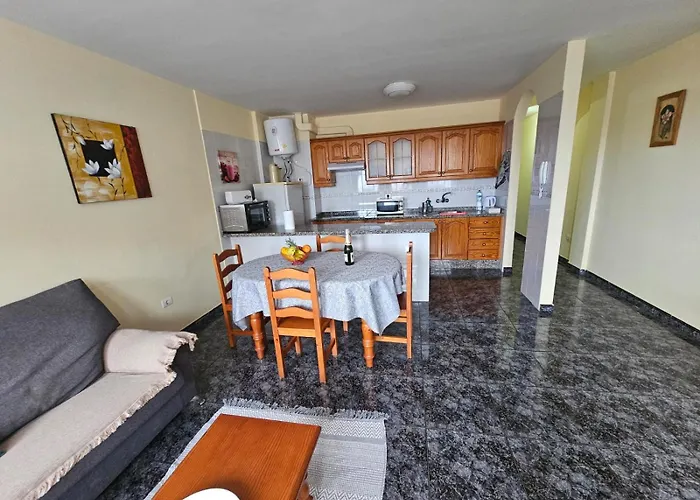 Mendoza-san Isidro * San Isidro (Tenerife)