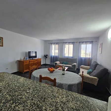 Mendoza-san Isidro * San Isidro (Tenerife)