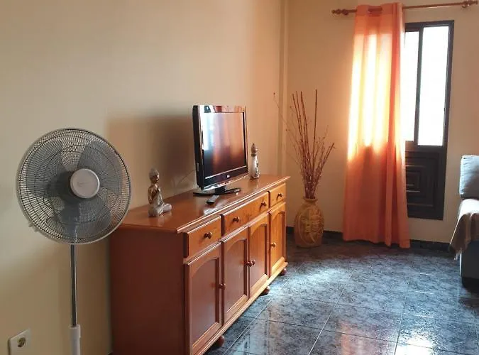 Mendoza-san Isidro * San Isidro (Tenerife)