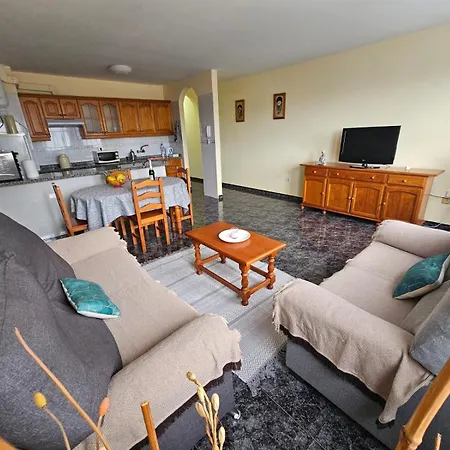 Mendoza-san Isidro * San Isidro (Tenerife)